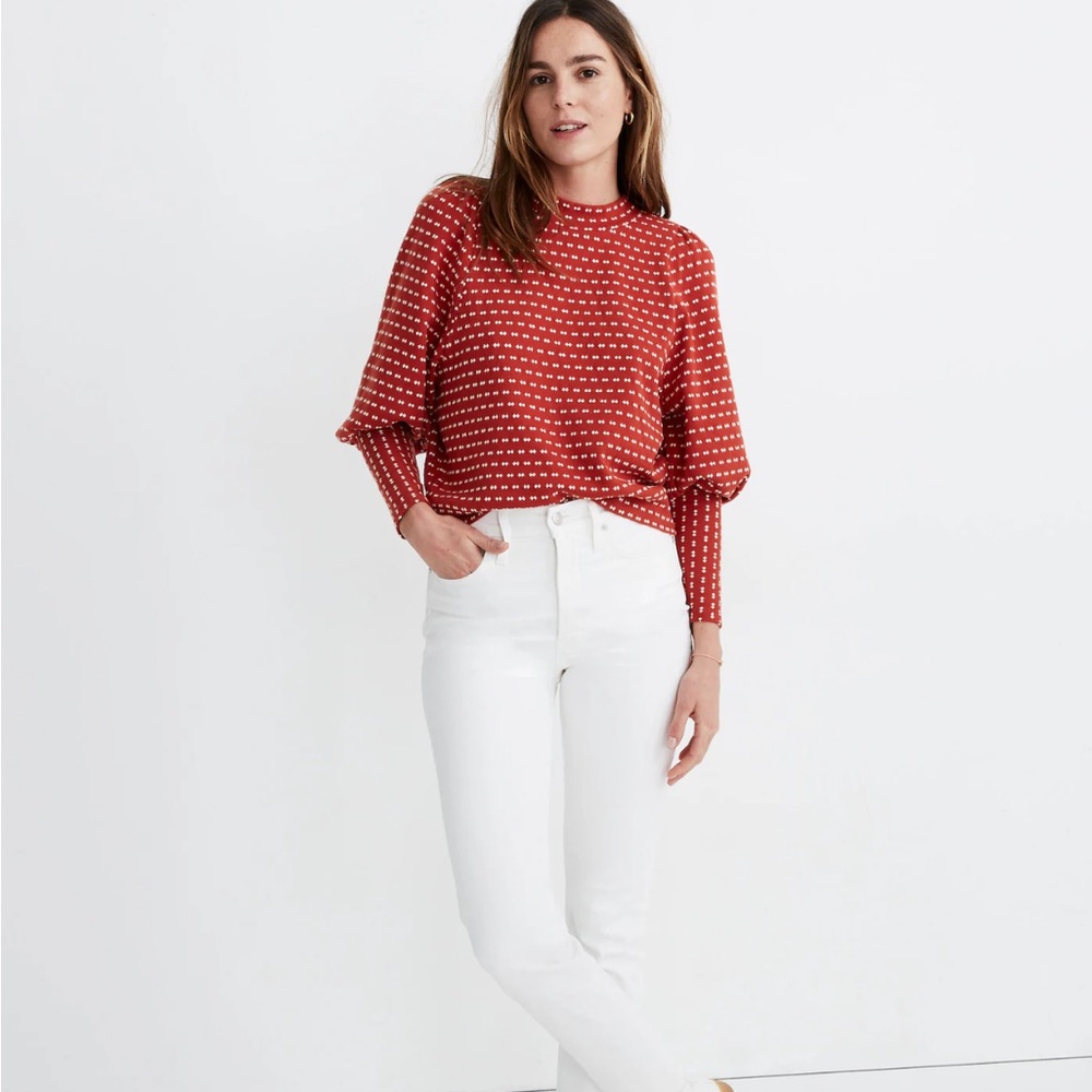 Madewell Puff-Sleeve Mockneck Top in Bow-Tie
Jacquard, Dark Midnight color way. - Picture 7 of 7